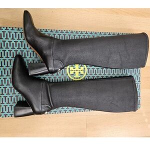 Tory Burch 7.5 Sidney Boot Nappa Stretch super soft Leather Like New!